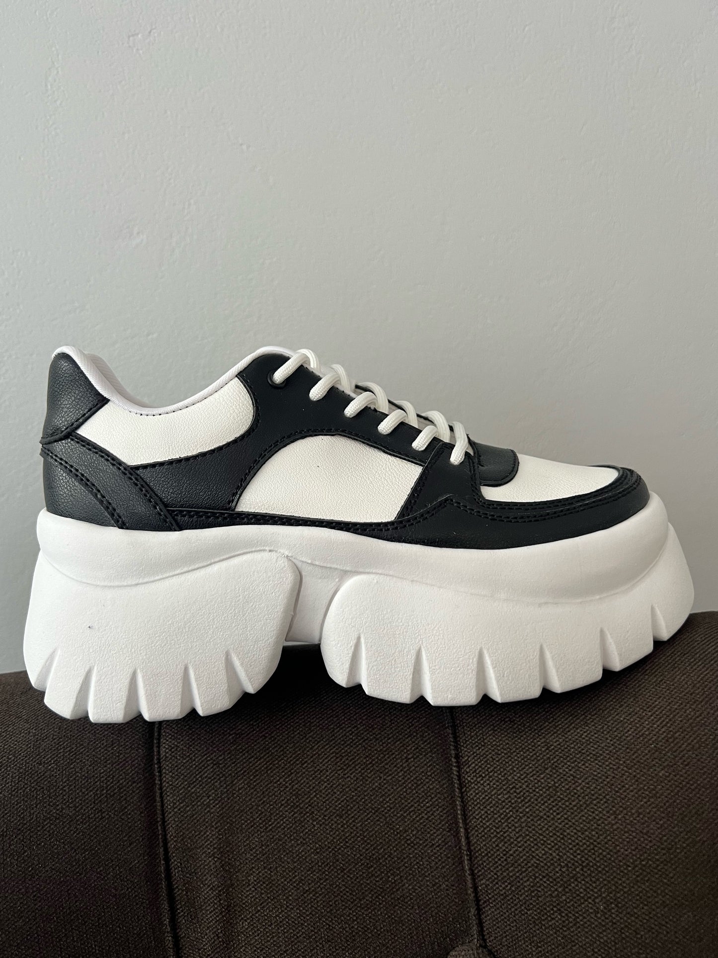 Zapatillas Negras - Abbi