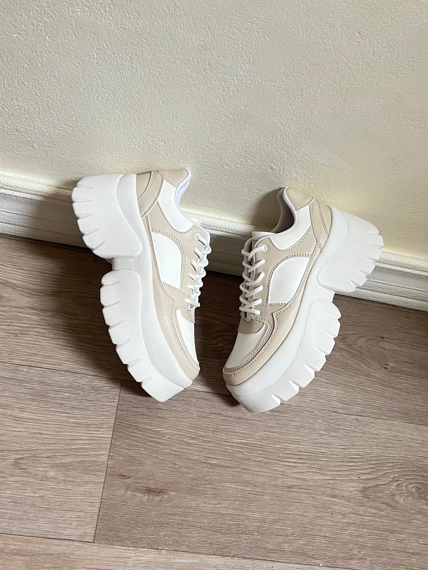 Zapatilla Beige - Abby