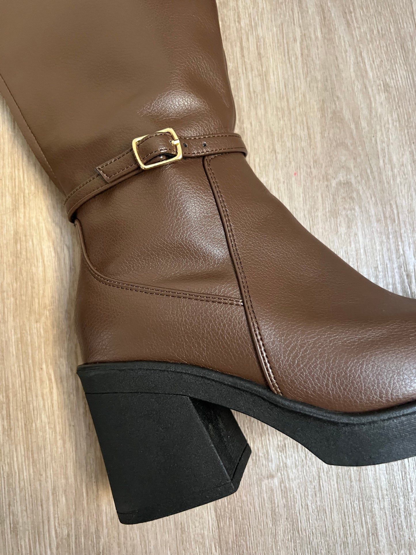 Bota marrón - Rayza