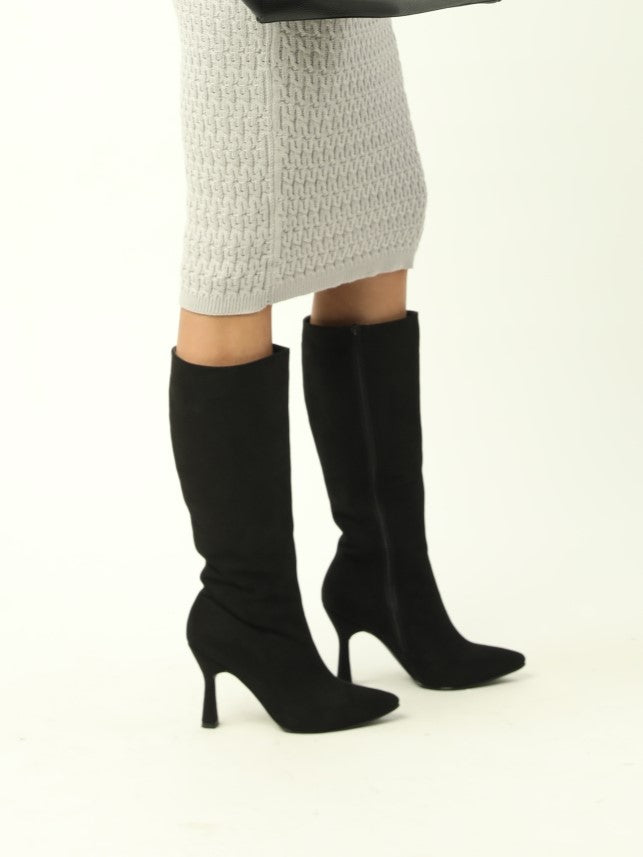 Bota negra - Dolly