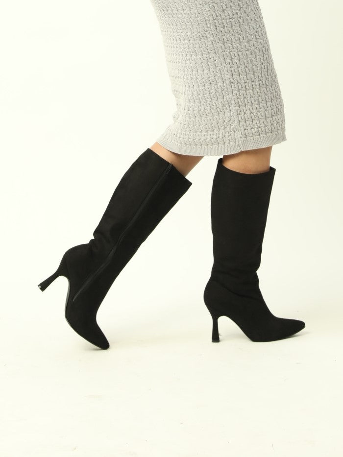 Bota negra - Dolly