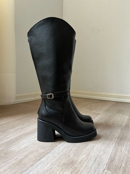 Bota negra - Rayza