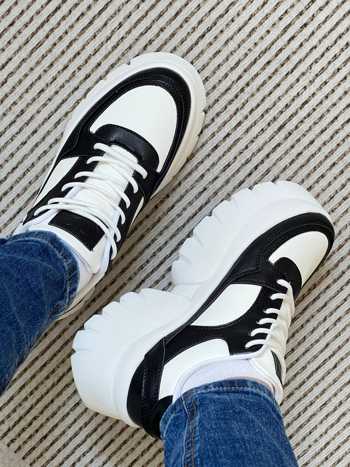 Zapatillas Negras - Abbi