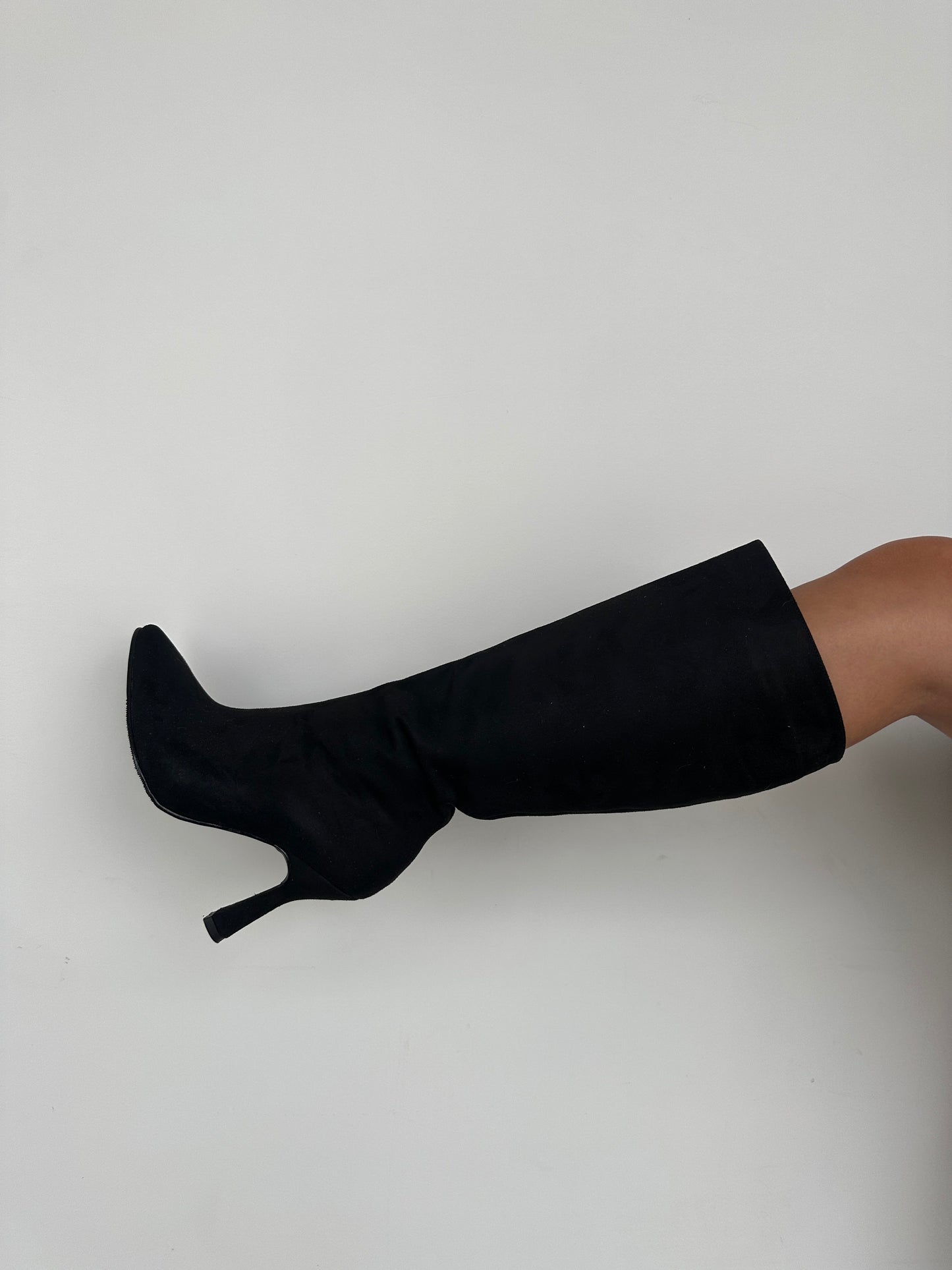 Bota negra - Dolly
