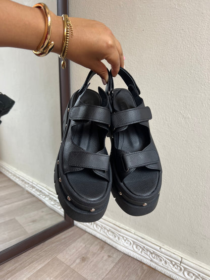 Sandalia tachas Ofelia - Negro