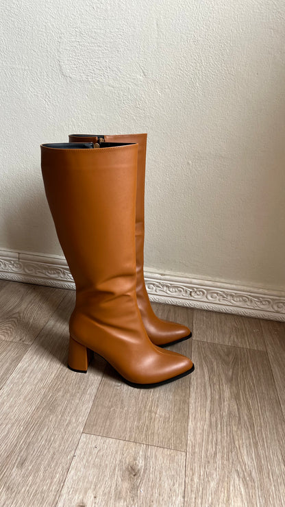 Bota caramelo - Zara