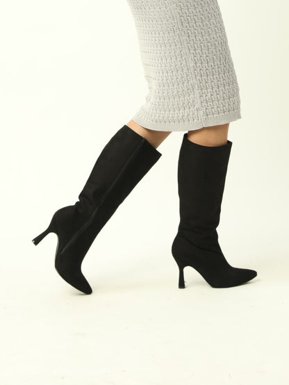 Bota negra - Dolly